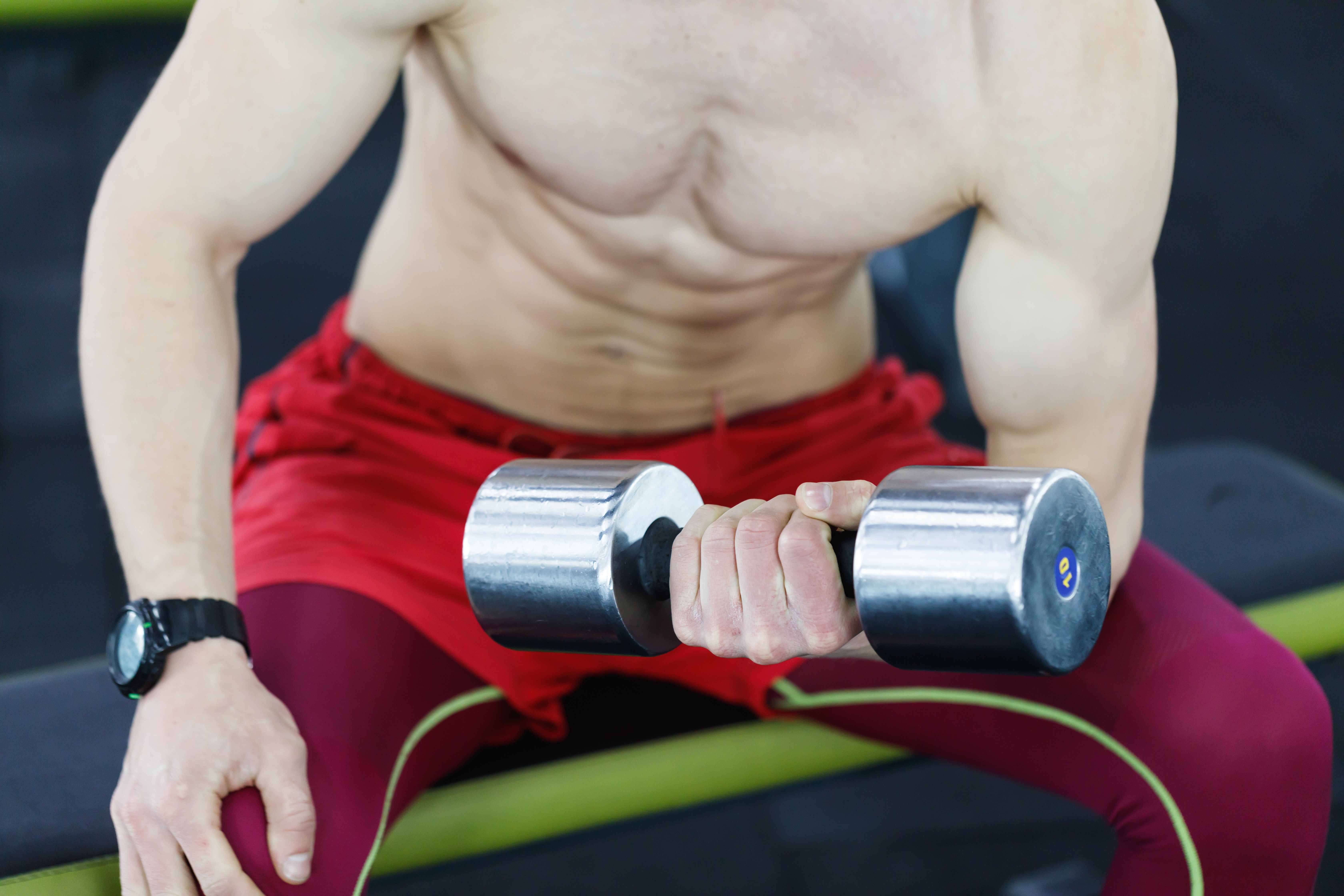 Топ-7 упражнений для бицепса